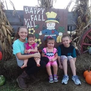 Meet your Posher, Cayleigh